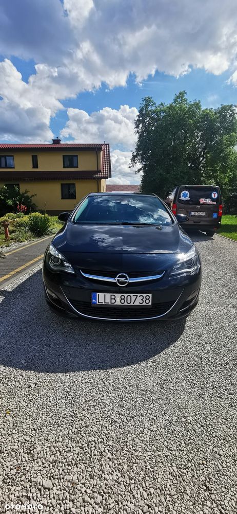Opel Astra 1.4 Turbo Exklusiv - 3
