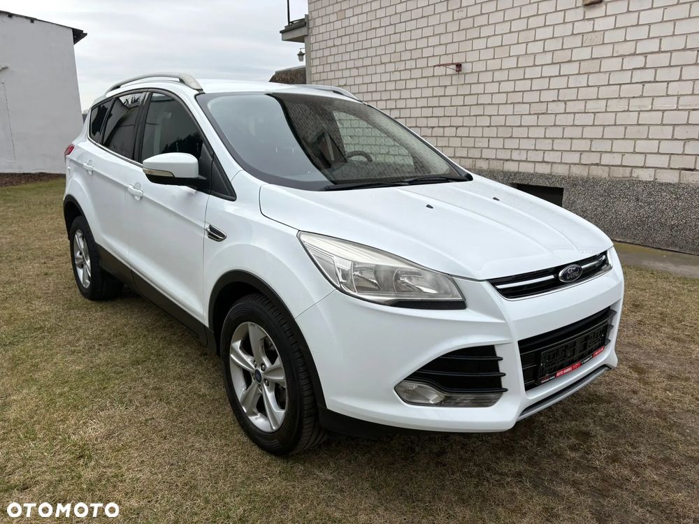 Ford Kuga 2.0 TDCi 2x4 Titanium - 2