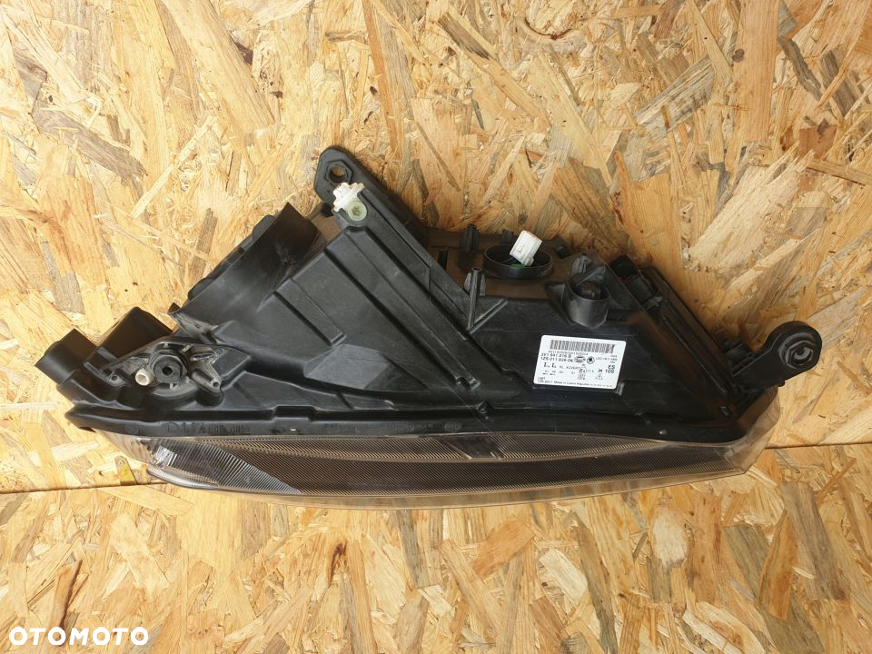LAMPA XENON PRAWA SKODA SUPERB 3V1941016B - 6