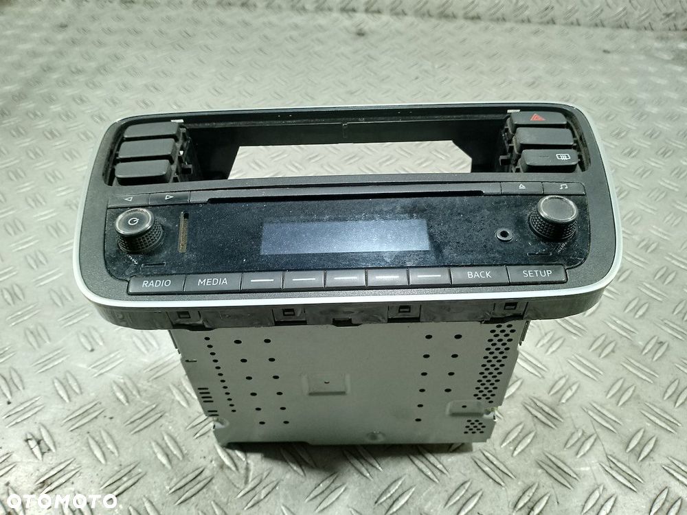 RADIO  SKODA CITIGO 1ST035867B - 2