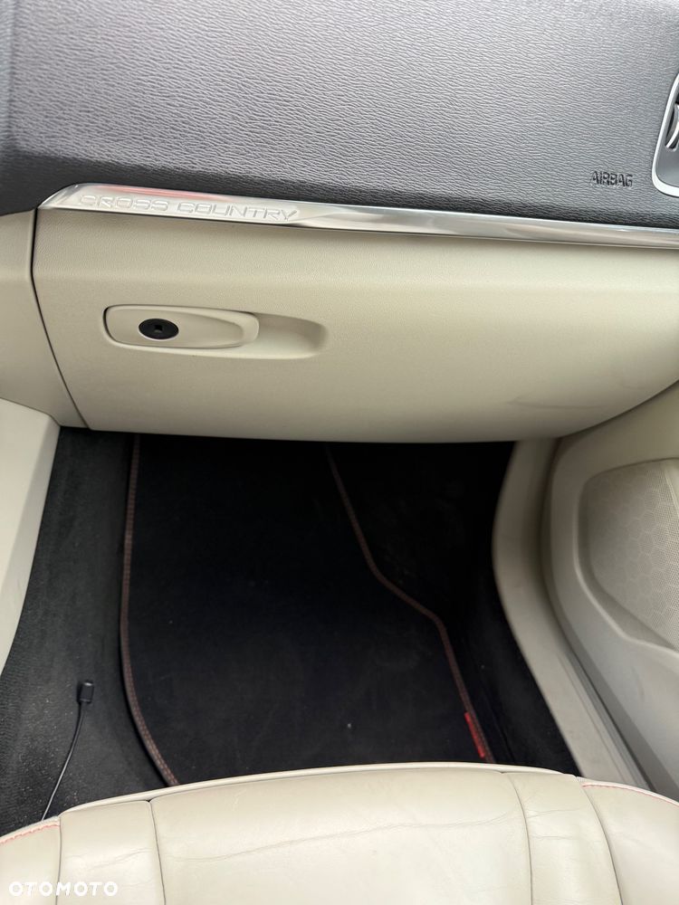 Volvo V40 Cross Country T4 Drive-E Ocean Race - 4