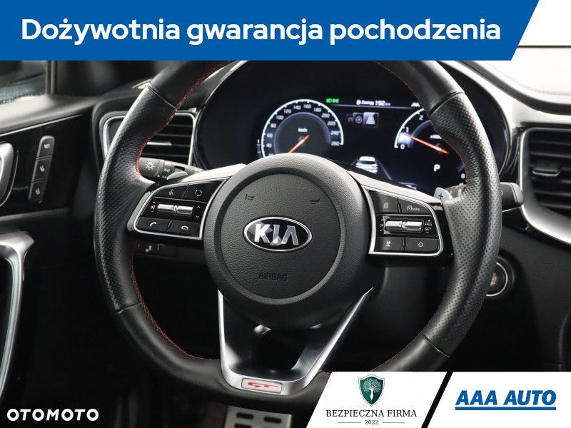 Kia Ceed - 21