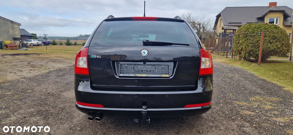 Skoda Octavia 2.0 TSI RS - 18