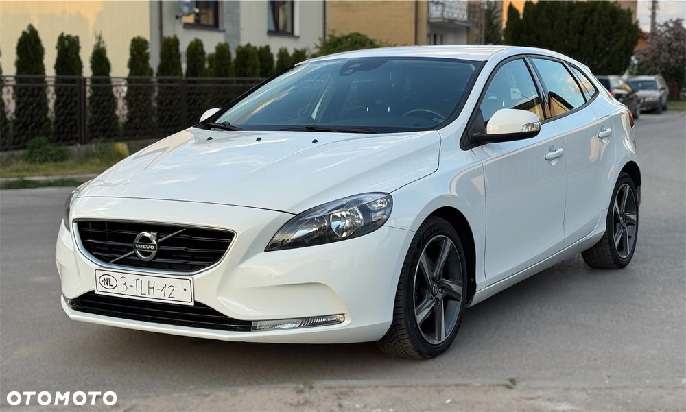 Volvo V40 D2 - 1