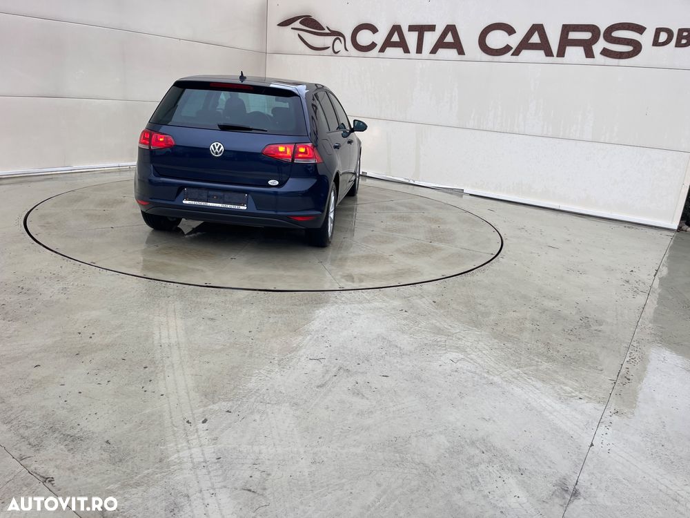 Volkswagen Golf 1.2 TSI BMT Comfortline - 13