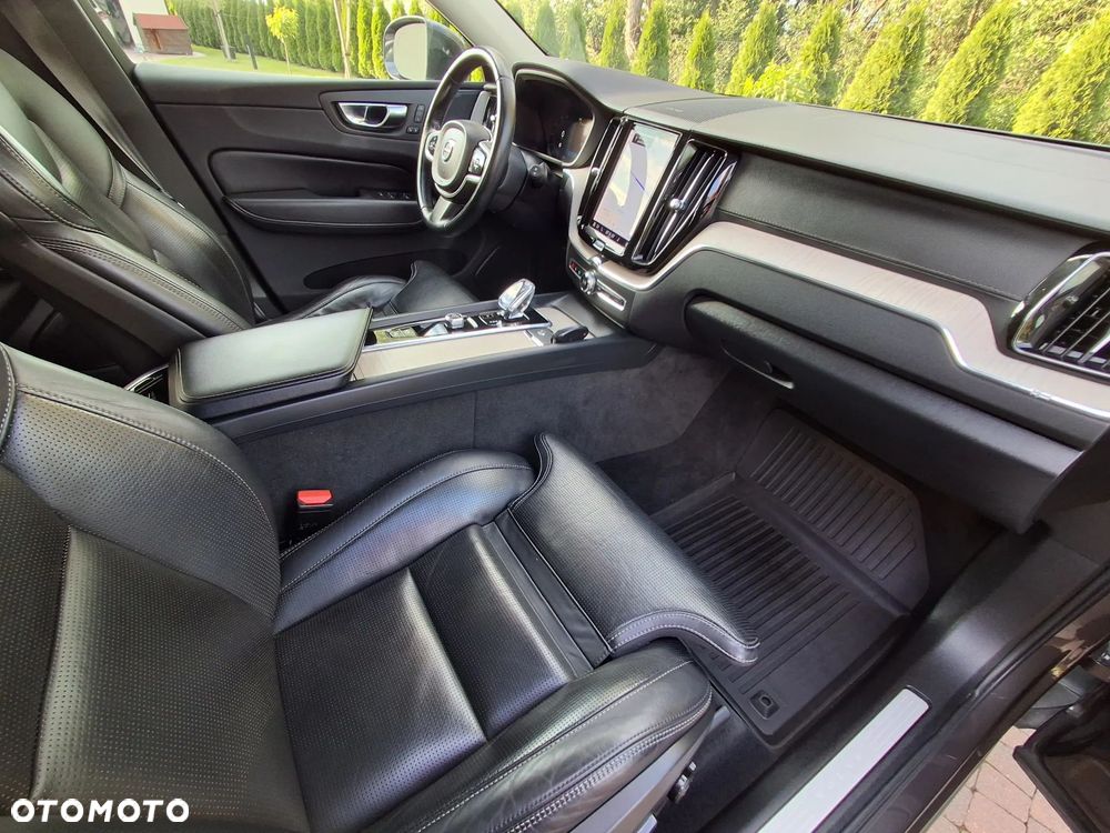 Volvo XC 60 B6 B AWD Inscription - 19