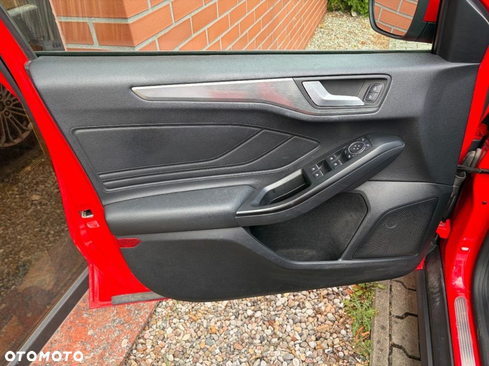 Ford Focus SW 2.0 TDCi DPF S&S Business - 26