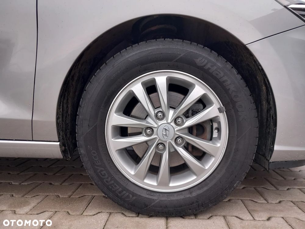 Hyundai i30 1.5 DPI Modern - 25