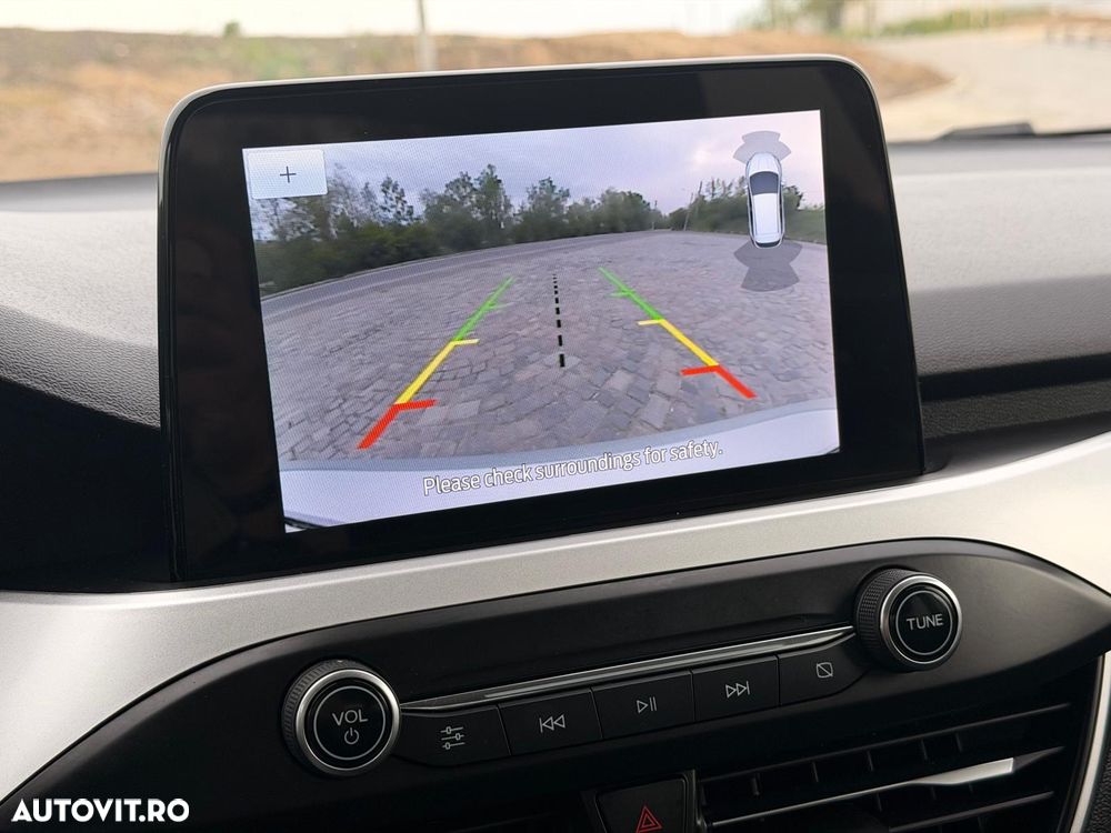 Ford Focus 1.0 EcoBoost Titanium - 23