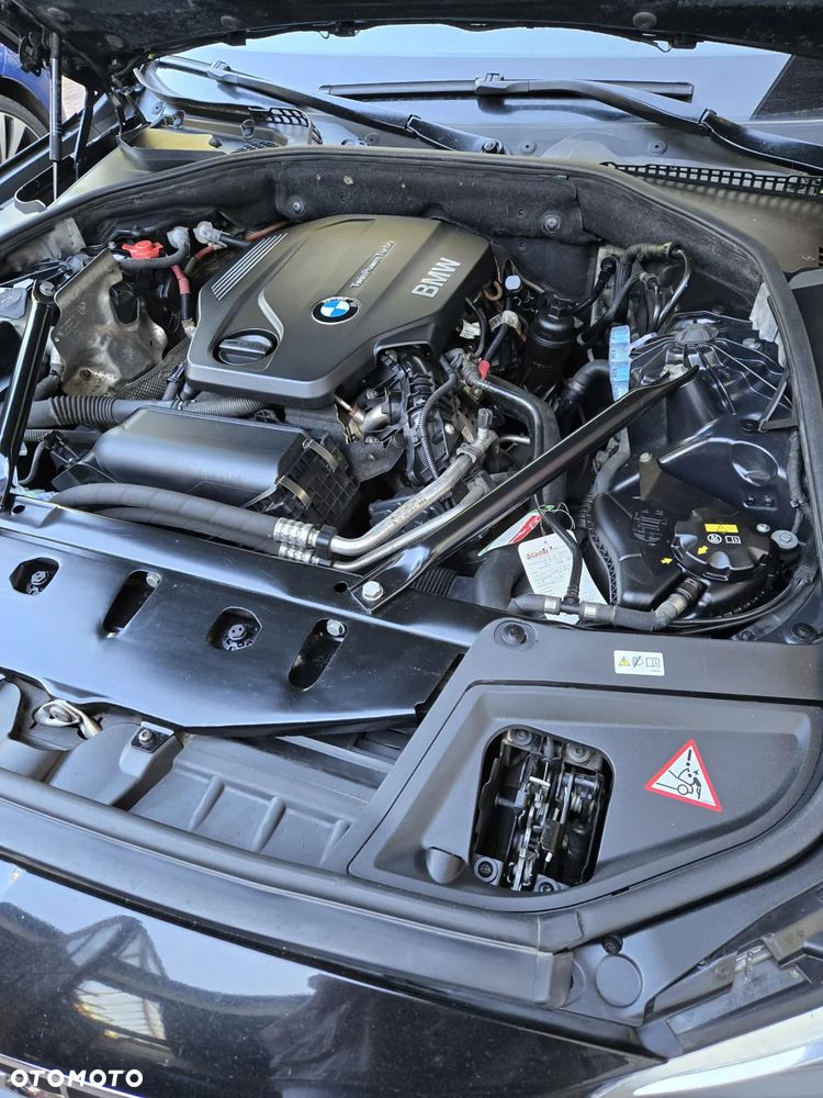 BMW Seria 5 520d - 12