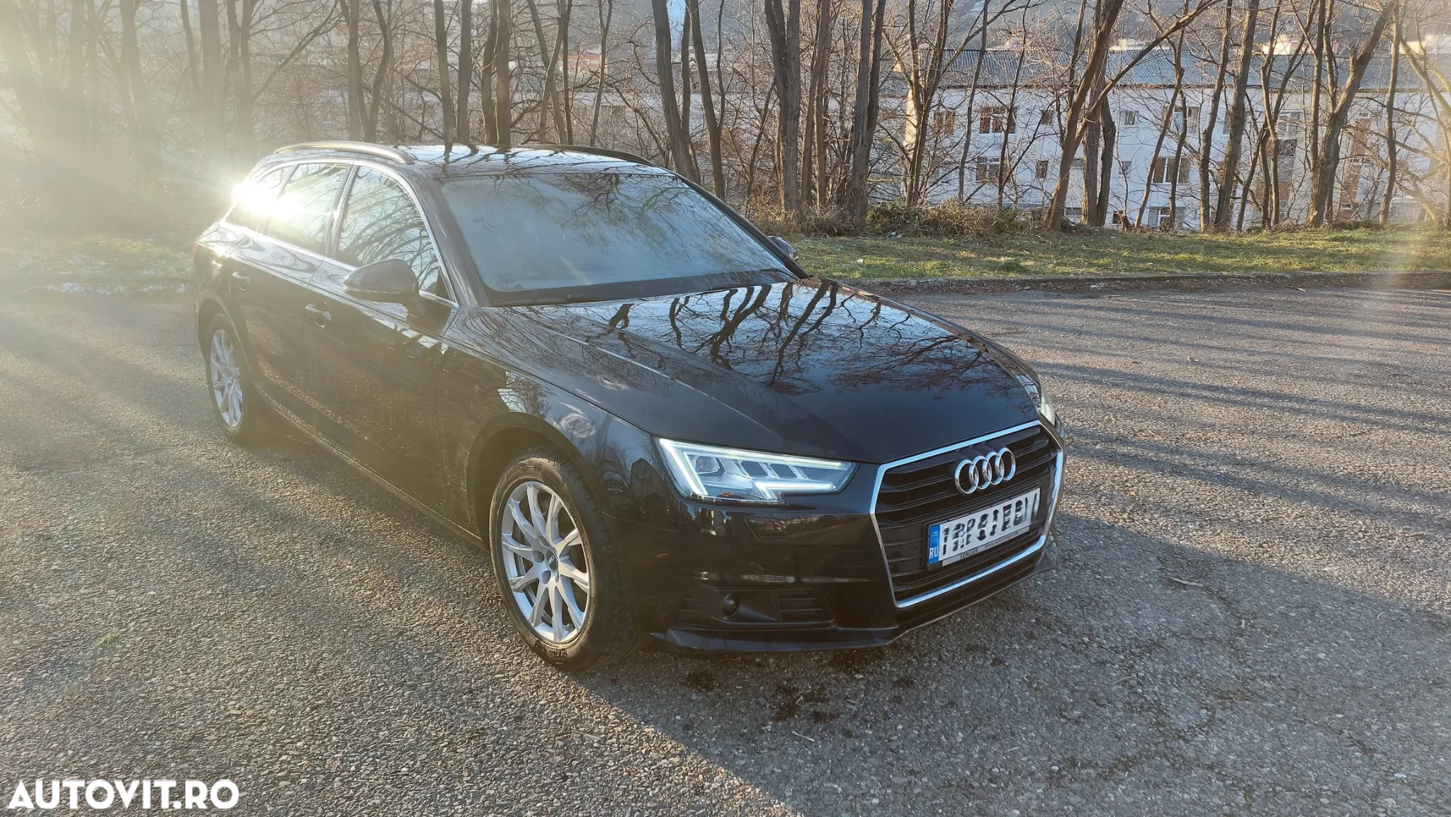 Audi A4 2.0 TDI S tronic - 5