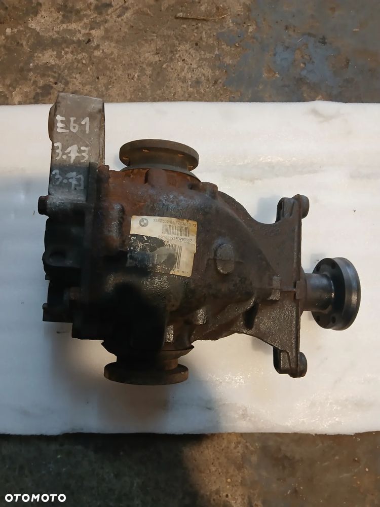 Most tylny dyferencjał BMW E60 E61 2.5l.b 3.73 - 1