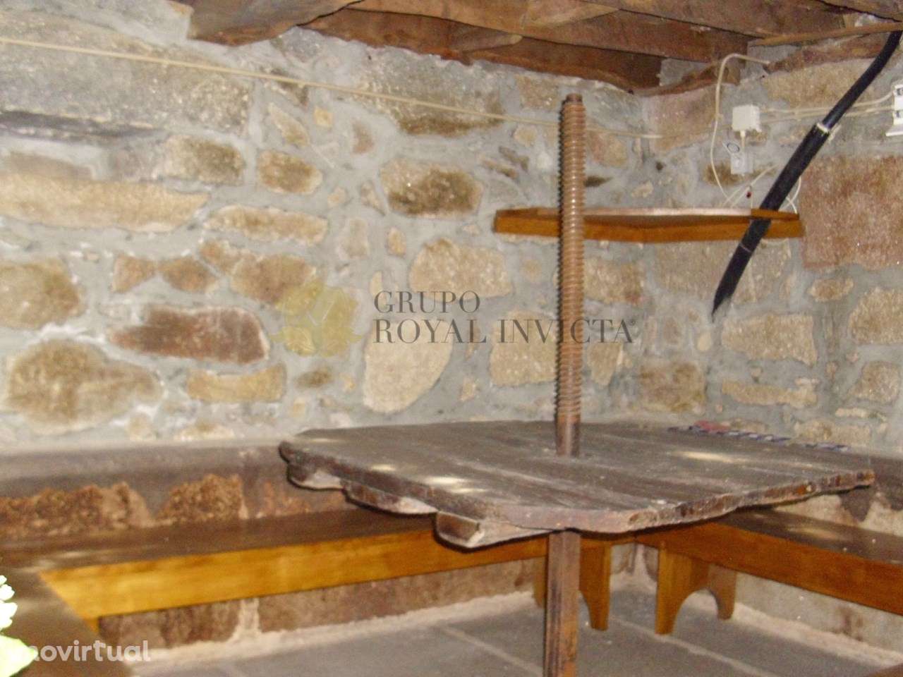 Quintinha com casa senhorial, localizada na região de Marco de Canaves - Grande imagem: 5/60