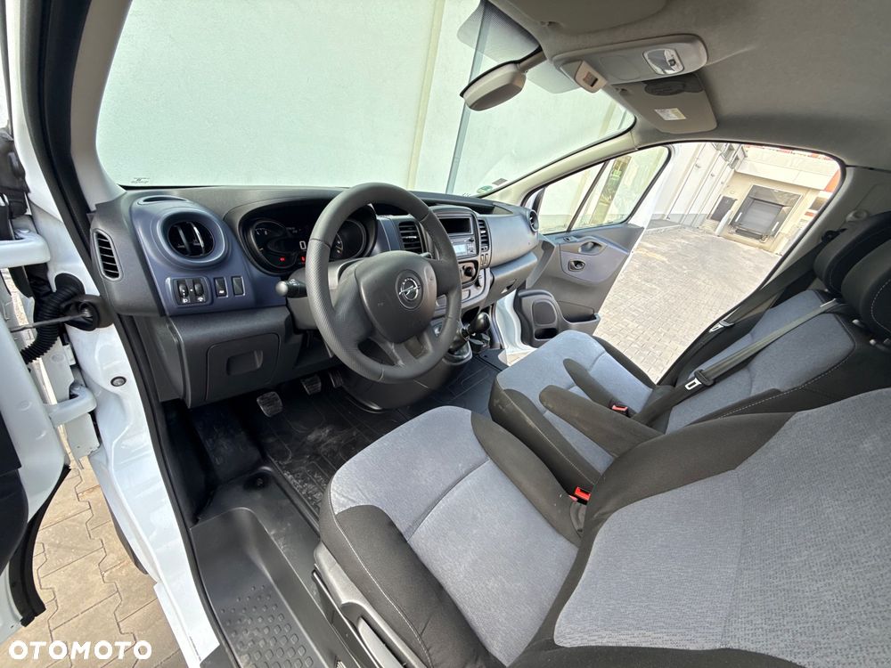 Opel Vivaro Trafic Primastar - 12