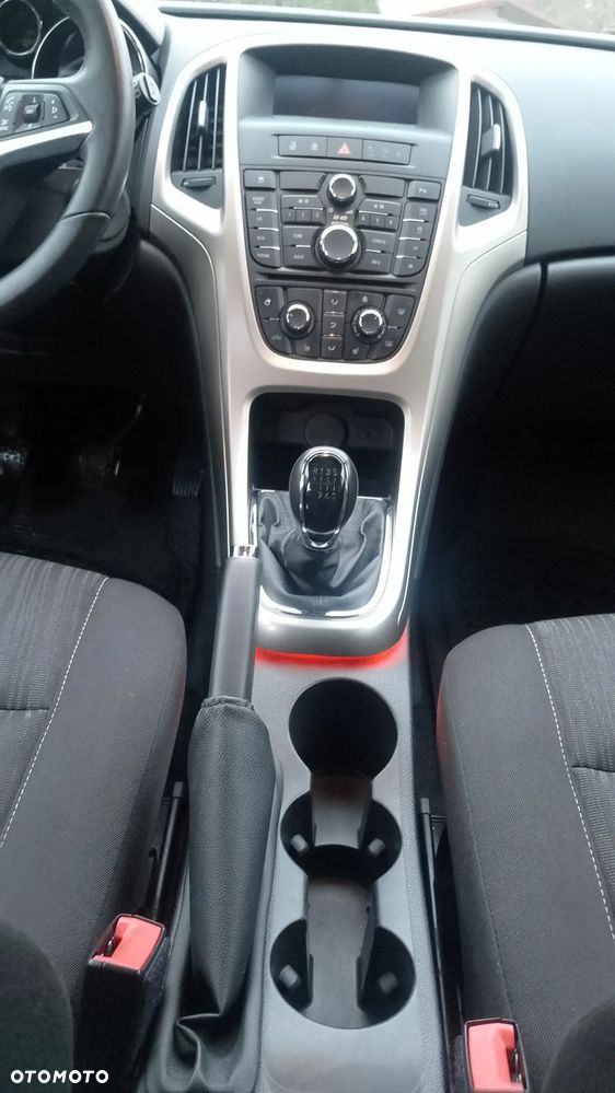 Opel Astra 1.4 Turbo - 11