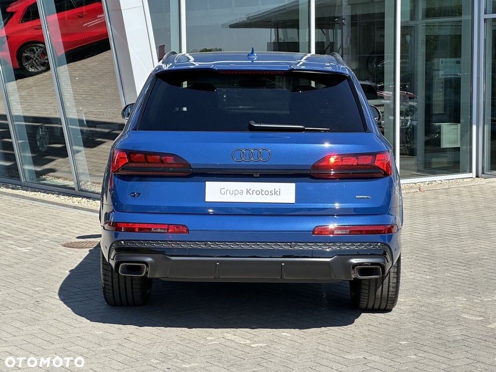 Audi Q7 - 7