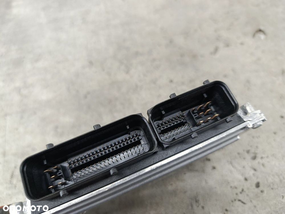 KOMPUTER, STEROWNIK VW PASSAT B5 FL 3B0906018F  5WP40035 SIEMENS 1.6 8V - 4