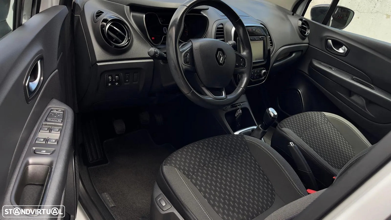 Renault Captur (ENERGY) TCe 90 INTENS - 4