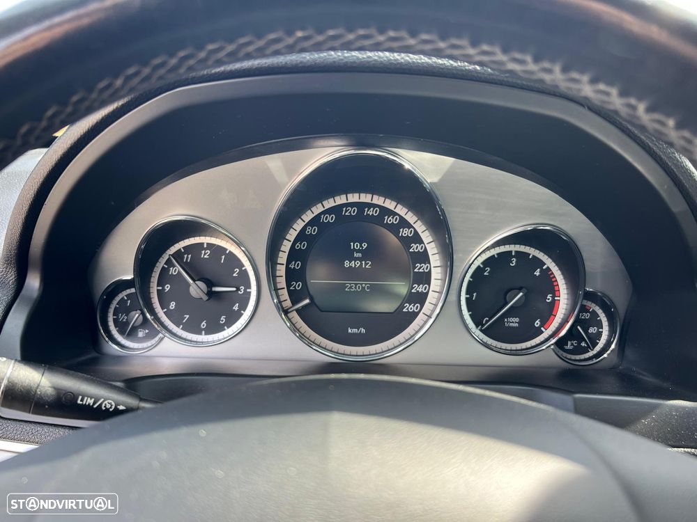 Mercedes-Benz E 250 CDi Avantgarde BlueEfficiency - 22