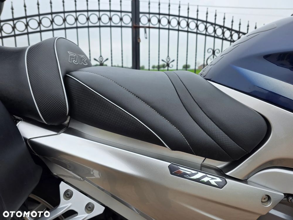 Yamaha FJR - 37
