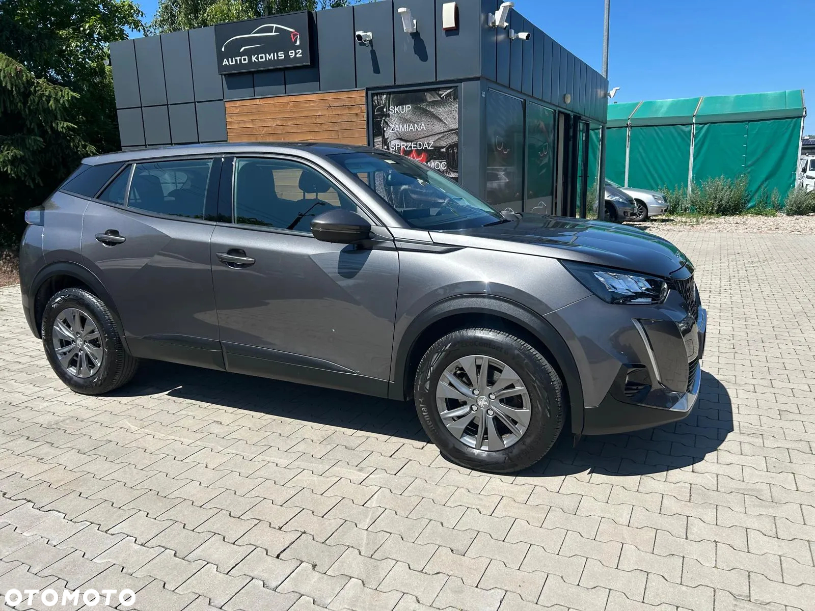 Peugeot 2008 PureTech 130 Stop&Start EAT6 Signature - 3