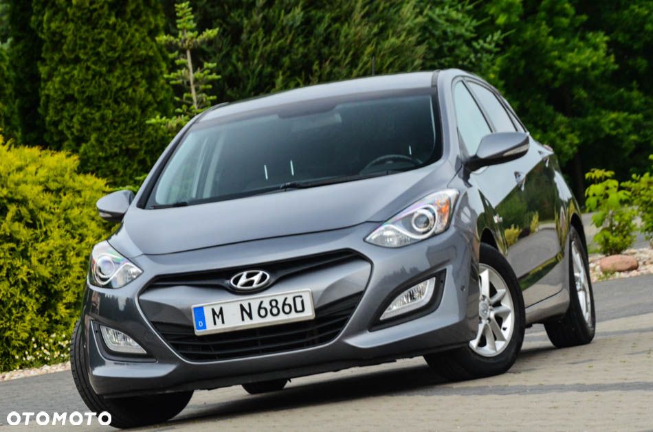 Hyundai i30 blue 1.6 CRDi Trend - 1