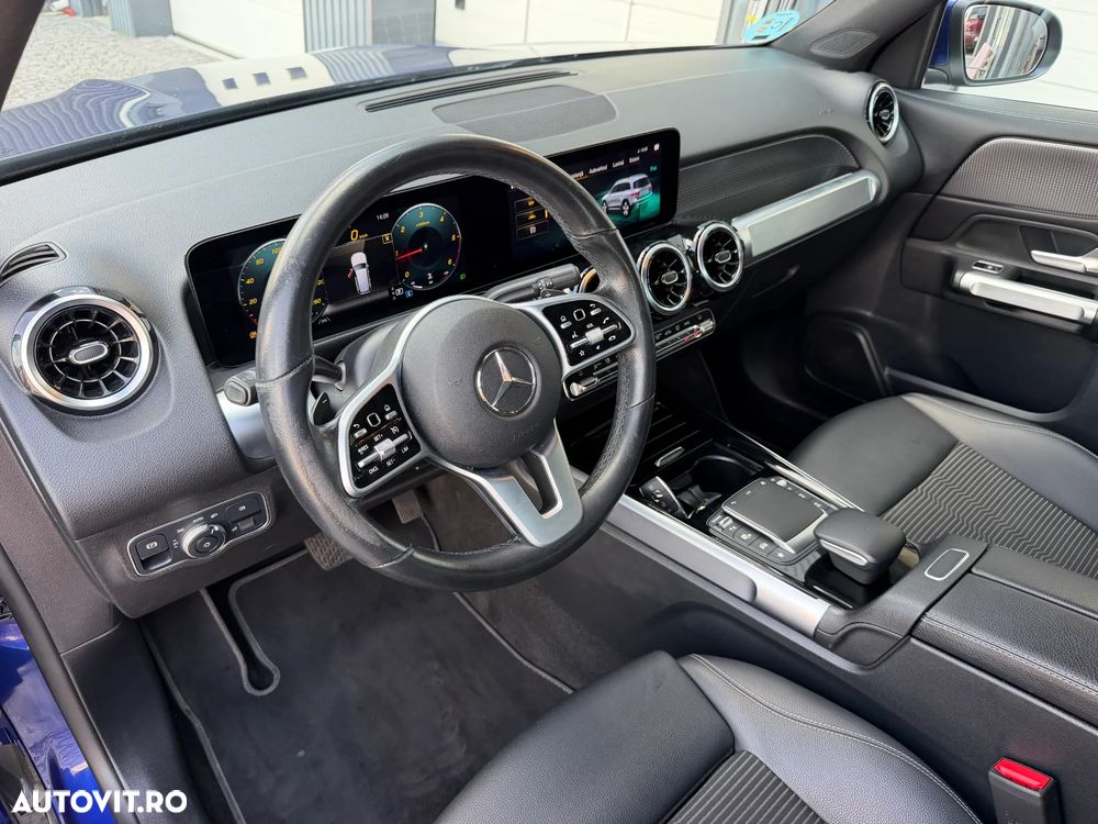 Mercedes-Benz GLB - 12