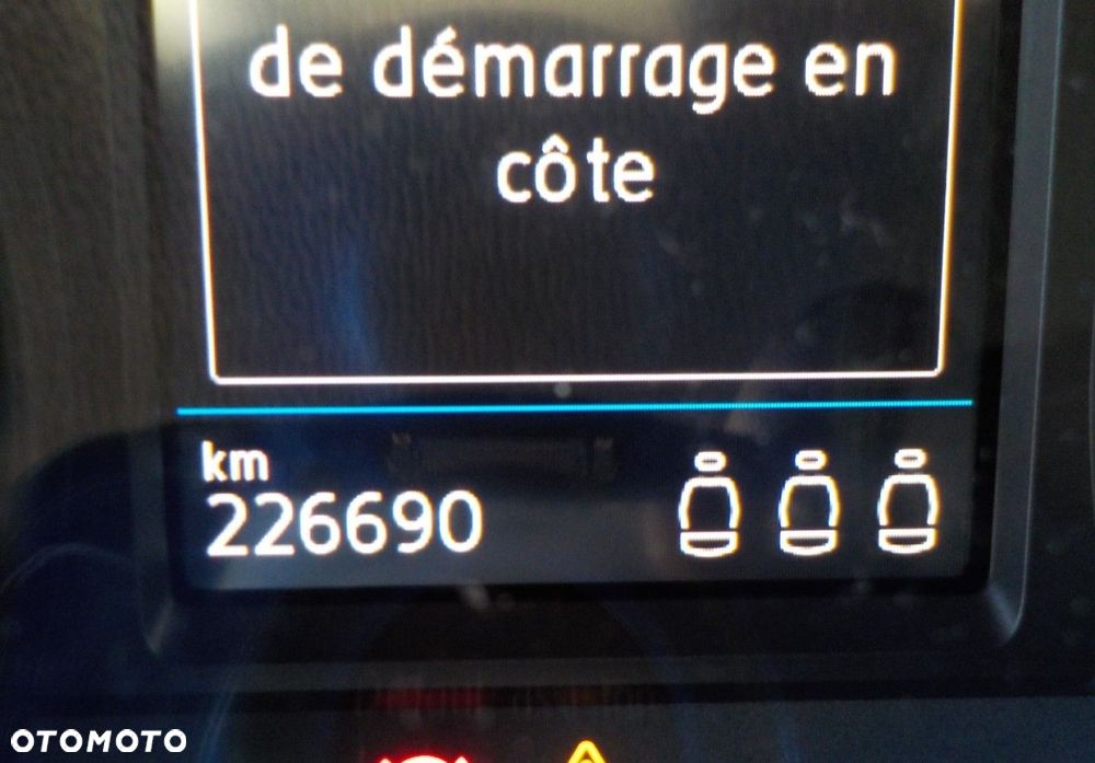 Volkswagen Passat - 25