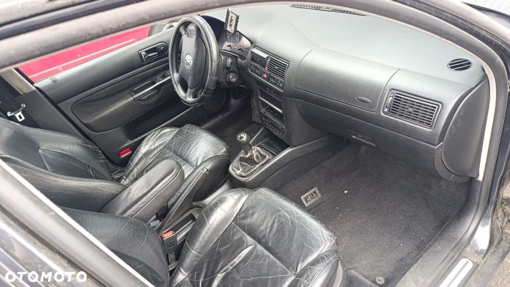 36307 VW golf IV model od 98-06 silnik 1.6 16V AZD skrzynia ERT lakier LC9Z - 10