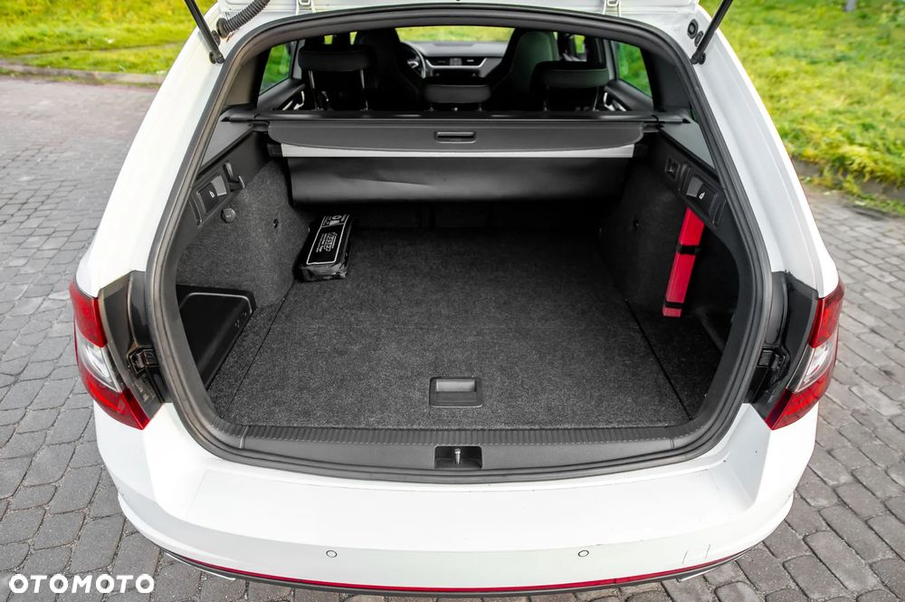 Skoda Octavia 2.0 TSI DSG RS 230 - 17