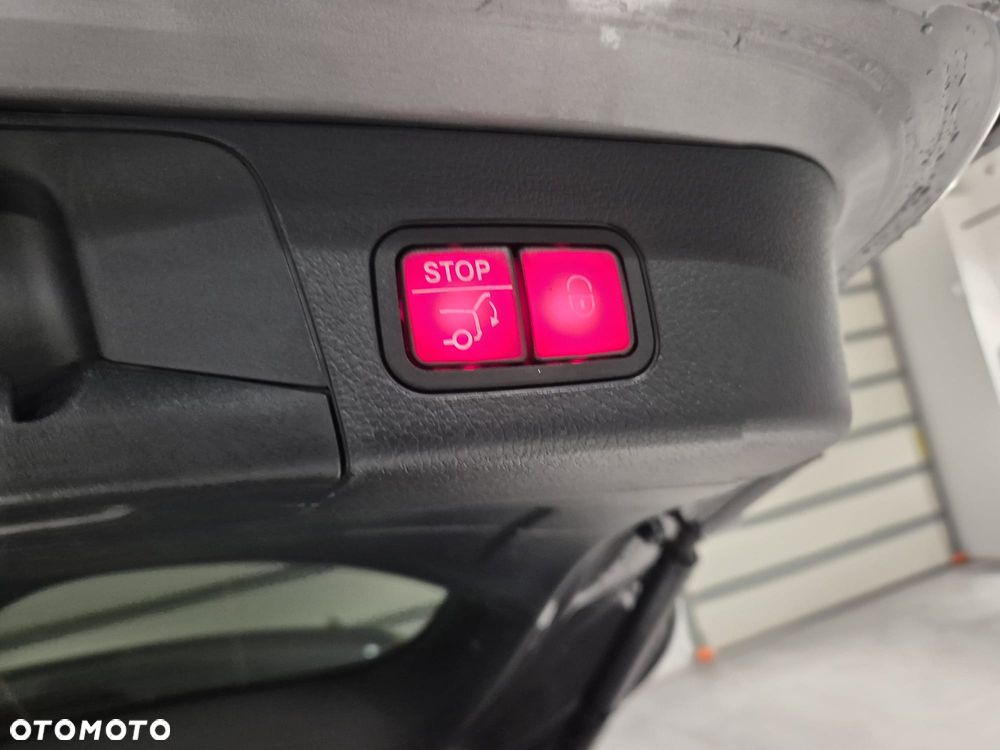 Mercedes-Benz GLB - 18