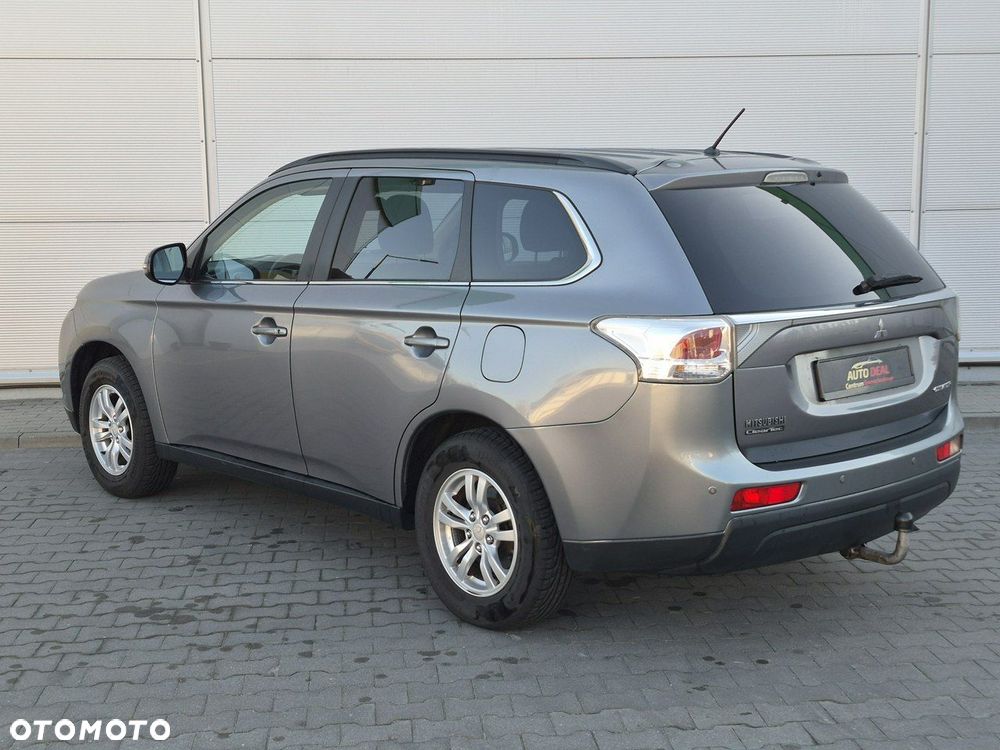 Mitsubishi Outlander - 19