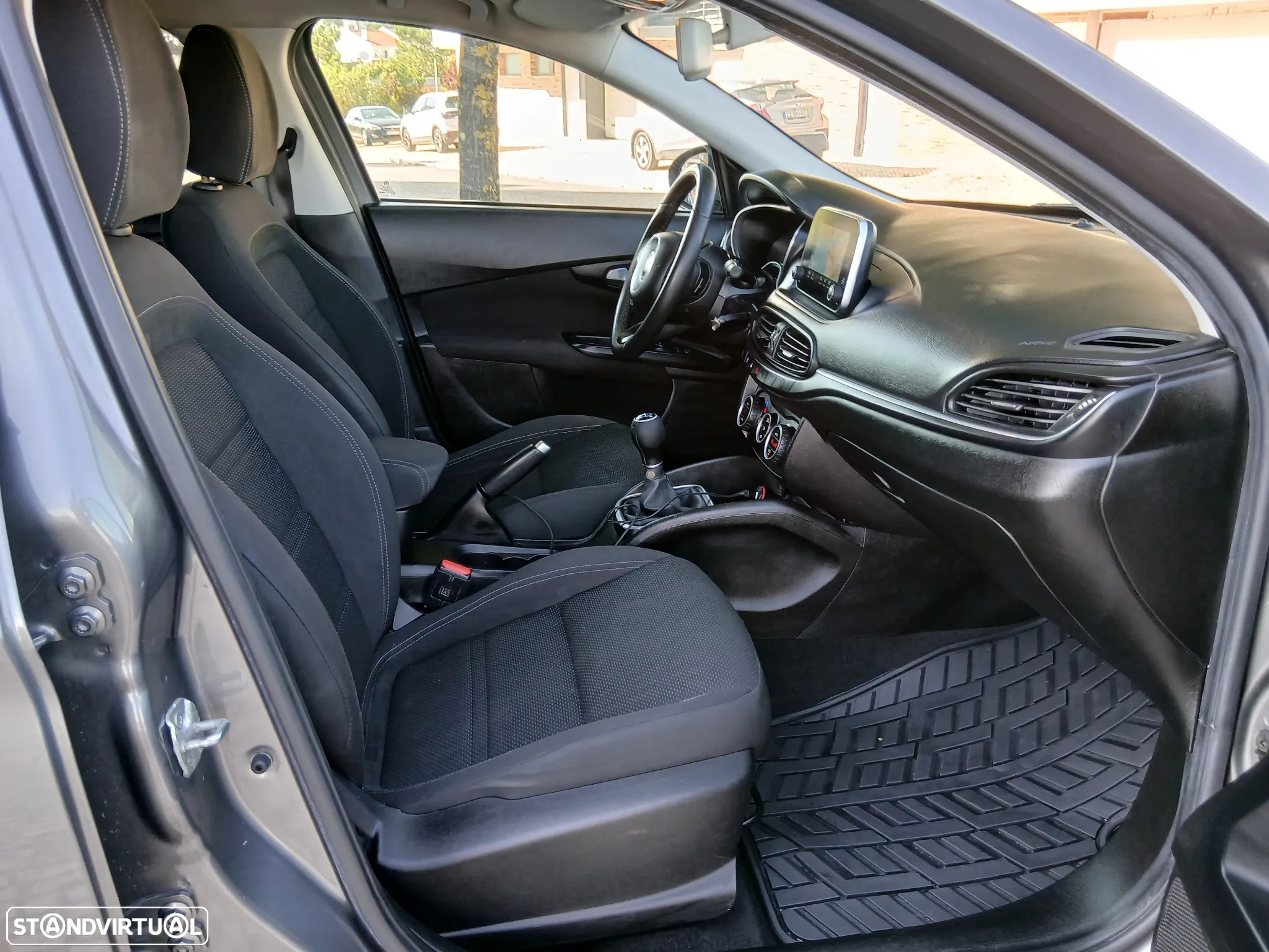 Fiat Tipo Station Wagon 1.3 M-Jet Lounge Tech J17 - 11