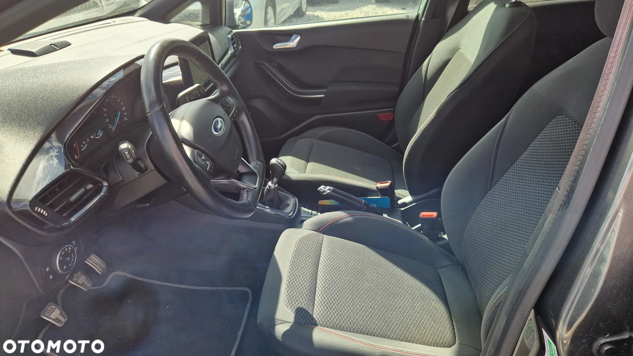 Ford Fiesta 1.0 EcoBoost S&S ST-LINE - 14