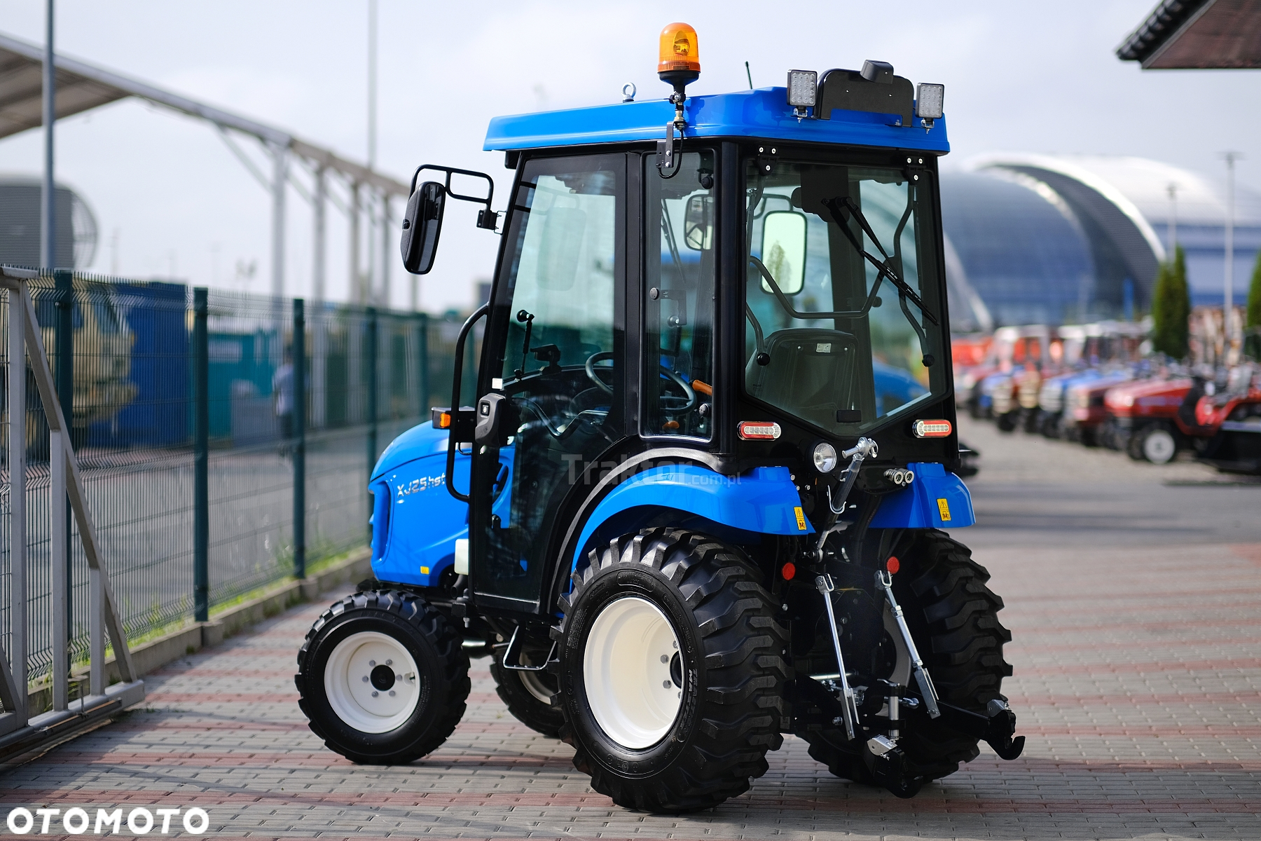 LS Traktor LS Tractor LS XJ25 HST - 25