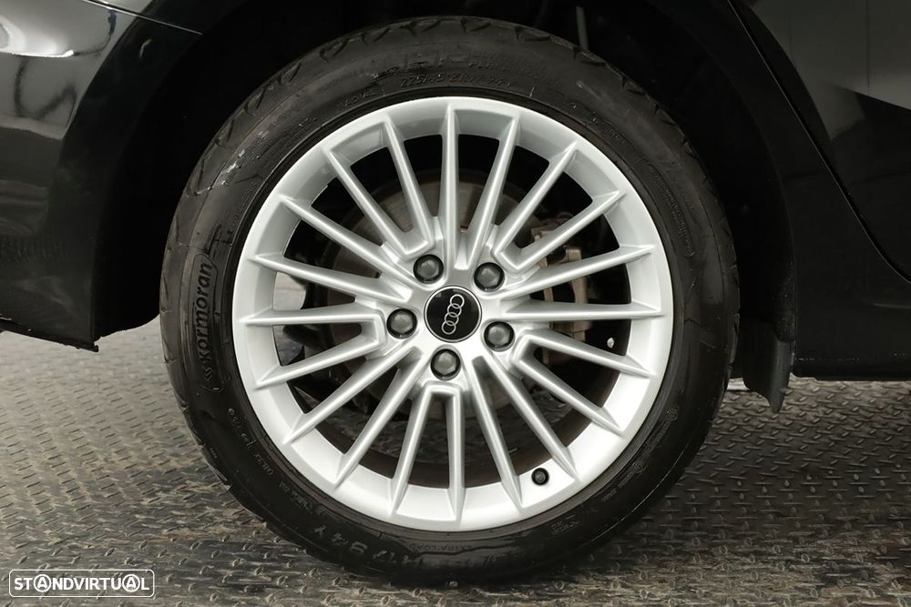 Audi A3 Sportback 40 TFSIe Advanced - 5