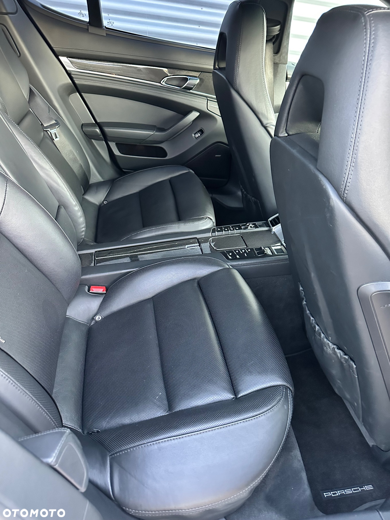 Porsche Panamera Turbo PDK - 25