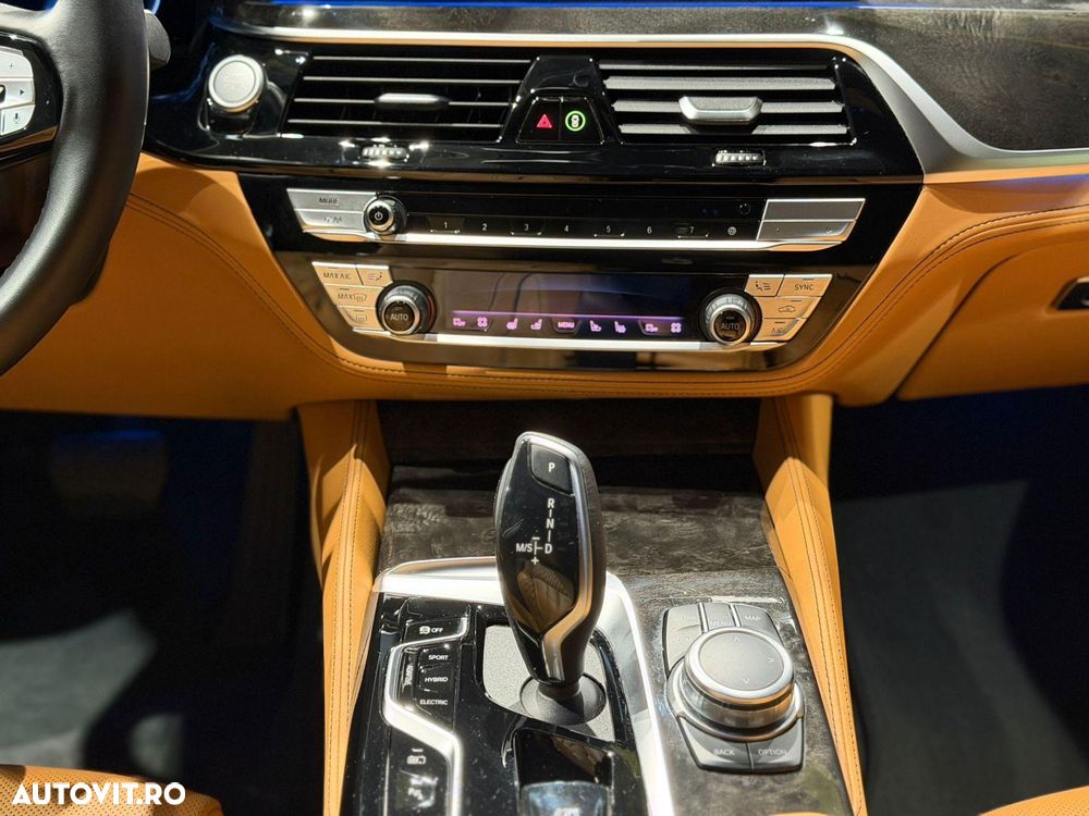 BMW Seria 5 530e xDrive AT PHEV - 27