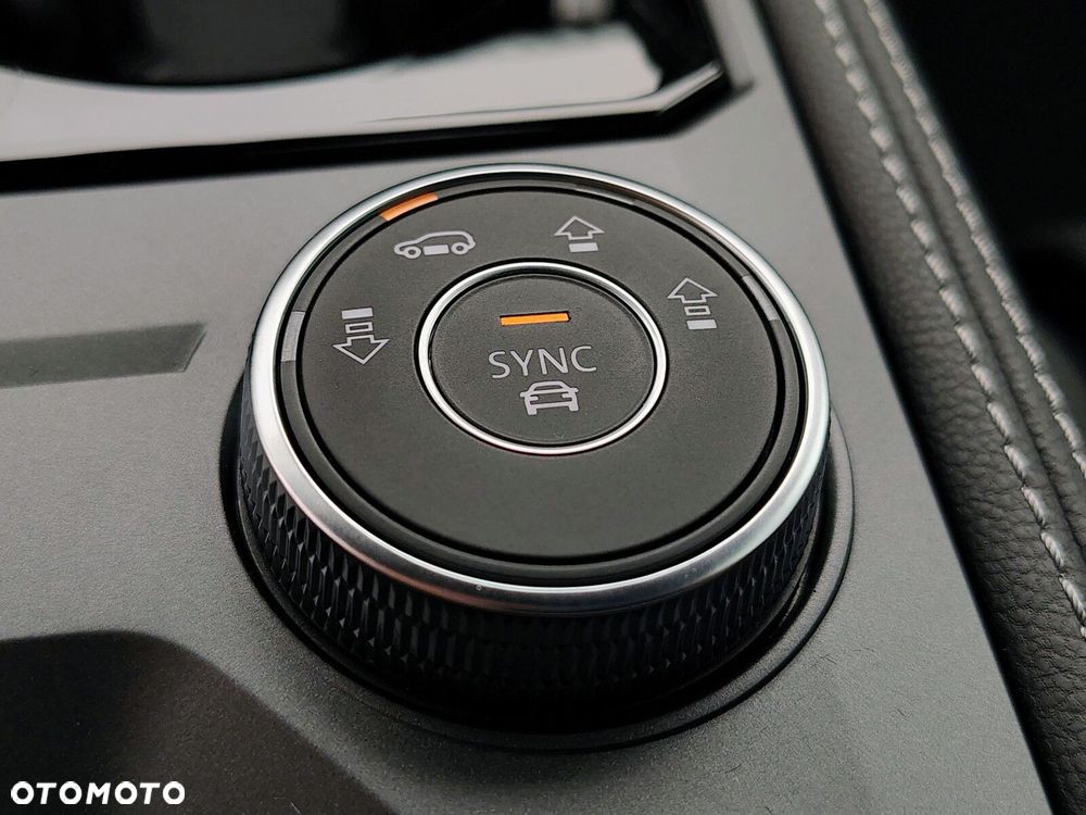 Volkswagen Touareg 3.0 V6 TDI 4Motion R-Line - 27