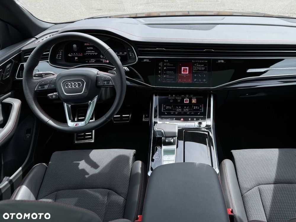 Audi Q8 - 9