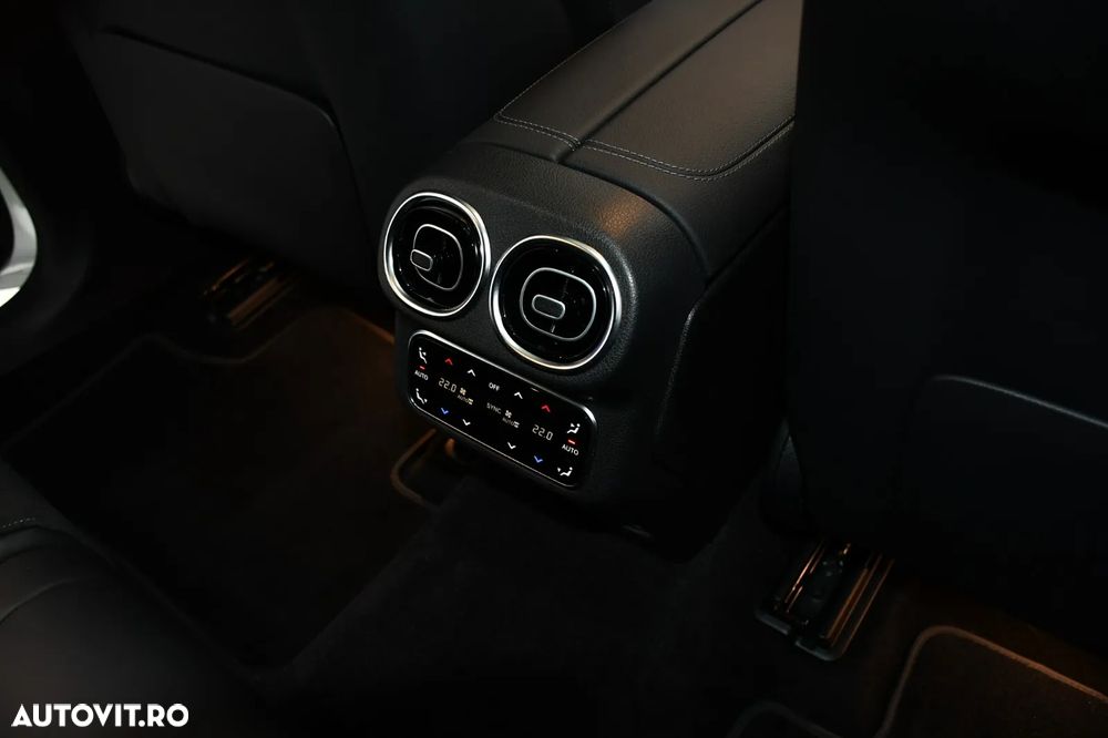 Mercedes-Benz GLC 300 4MATIC MHEV - 32