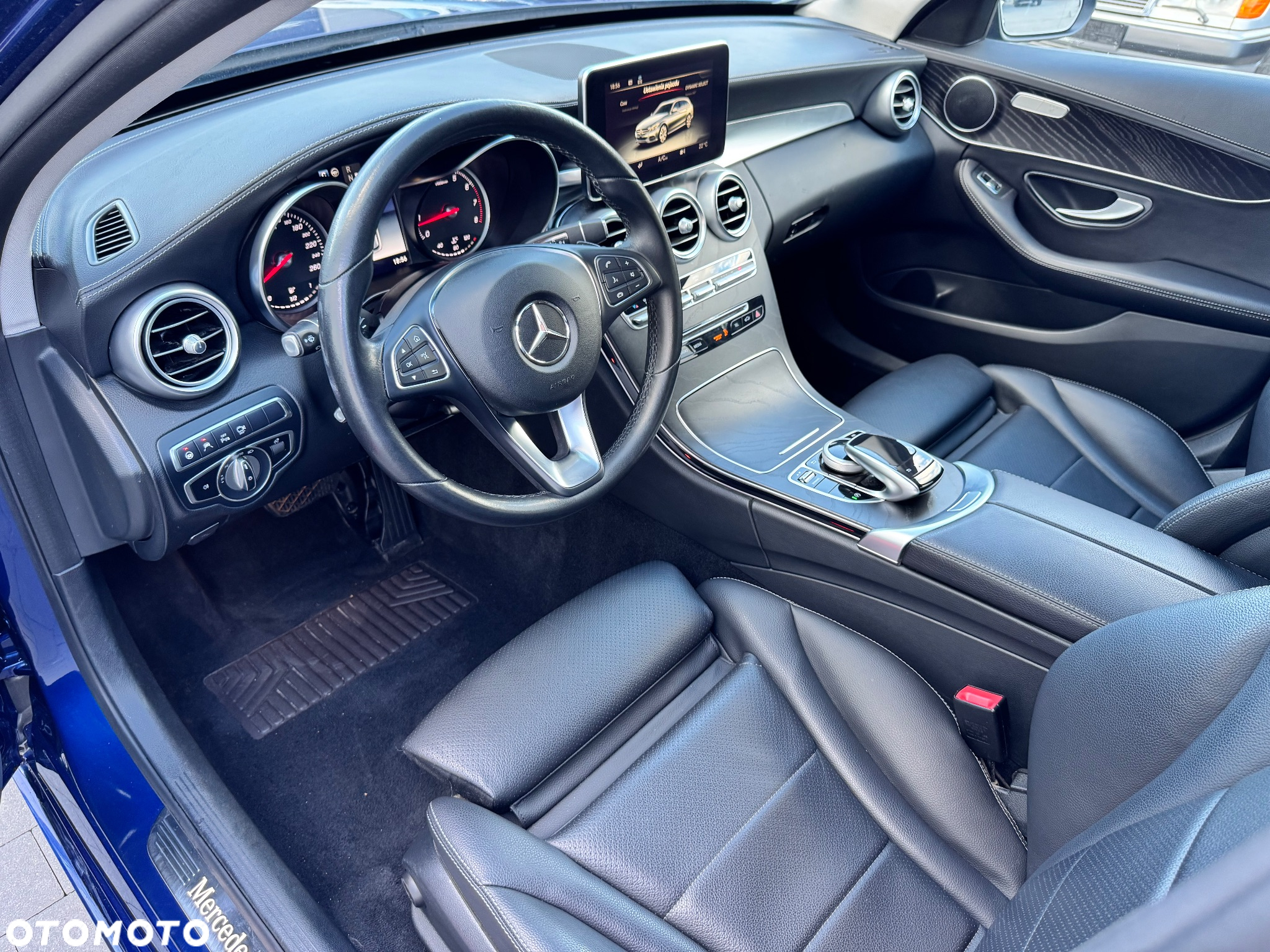 Mercedes-Benz Klasa C 250 T 7G-TRONIC AMG Line - 17