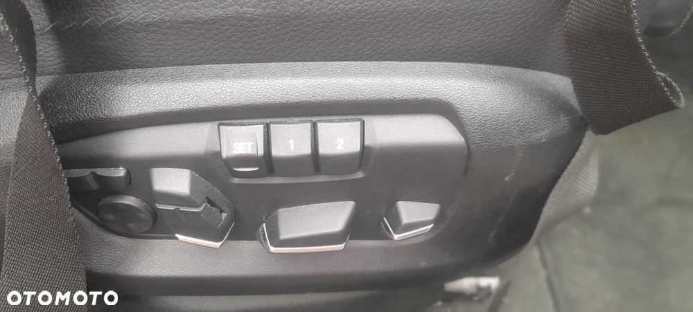 BMW X6 xDrive40d - 8