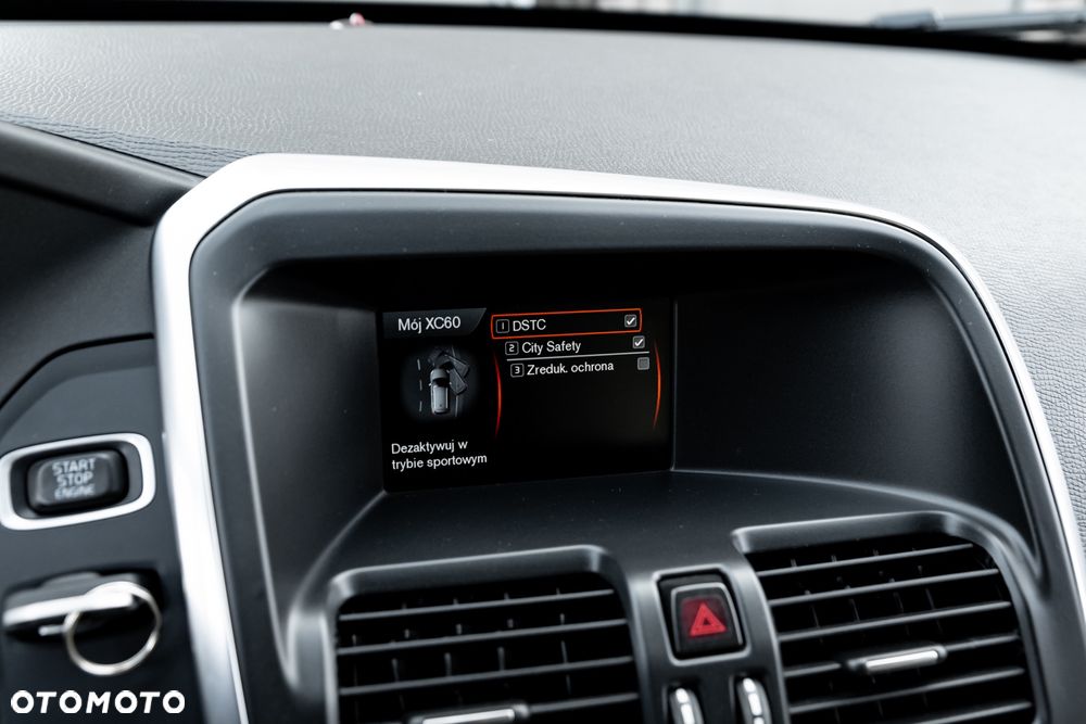 Volvo XC 60 D4 Geartronic Summum - 32