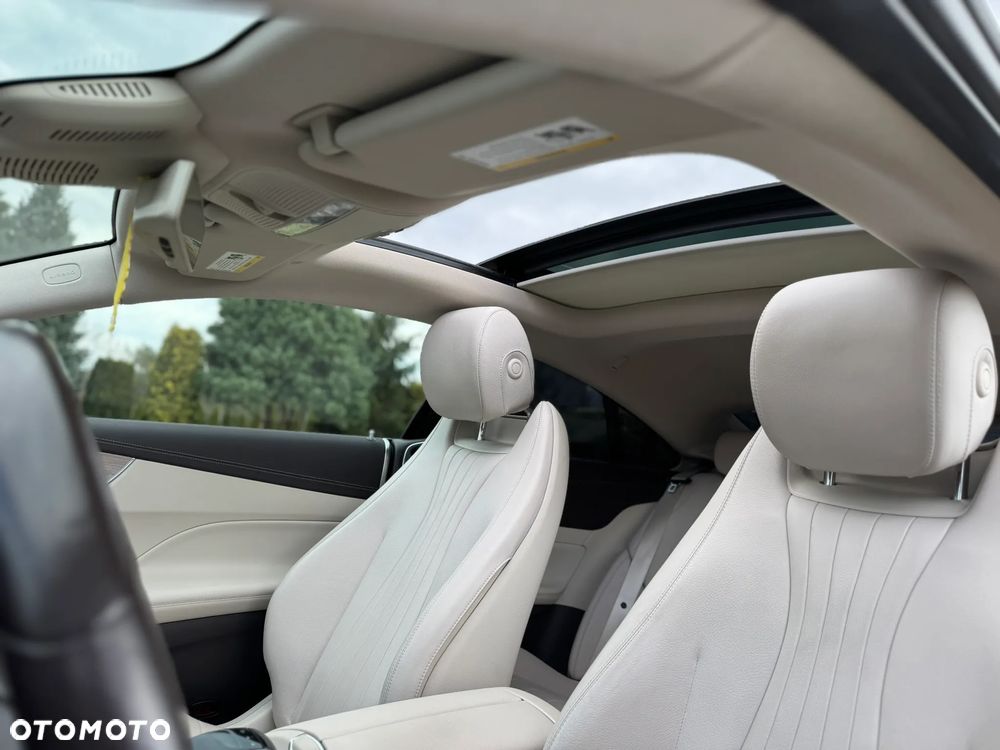 Mercedes-Benz Klasa E 400 4-Matic 9G-TRONIC - 14