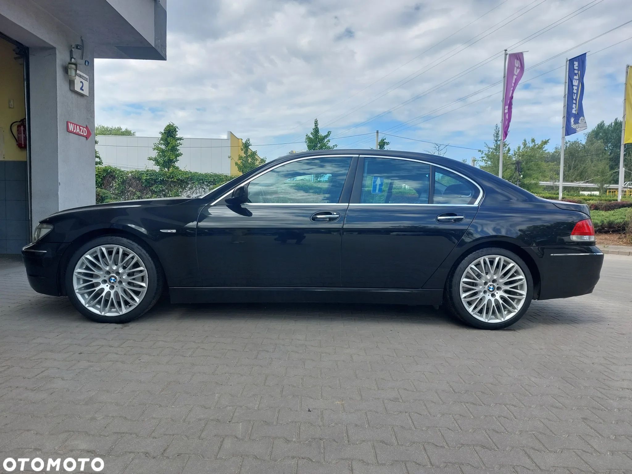 BMW Seria 7 745d - 1
