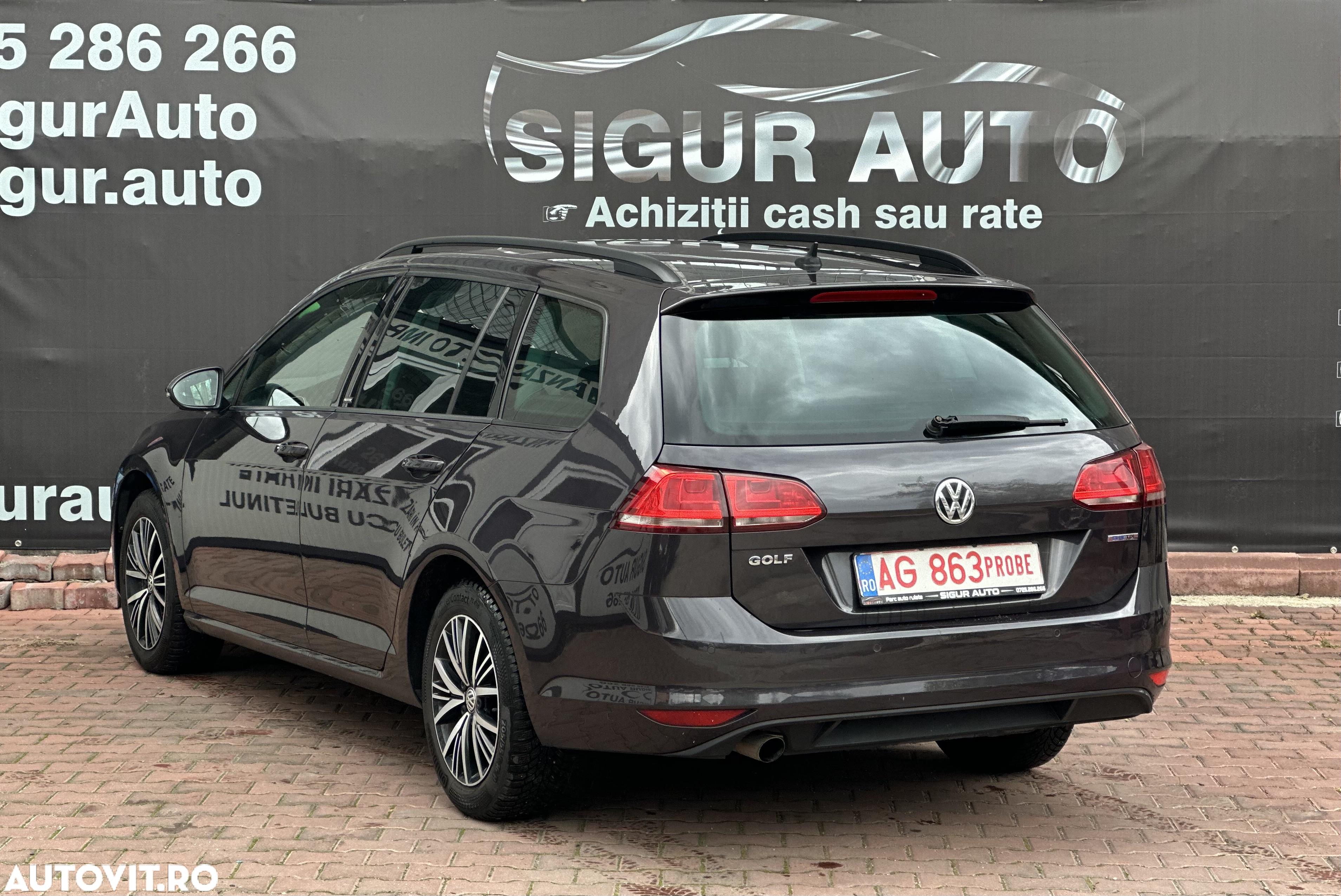 Volkswagen Golf 1.6 BlueTDI DSG Comfortline - 3
