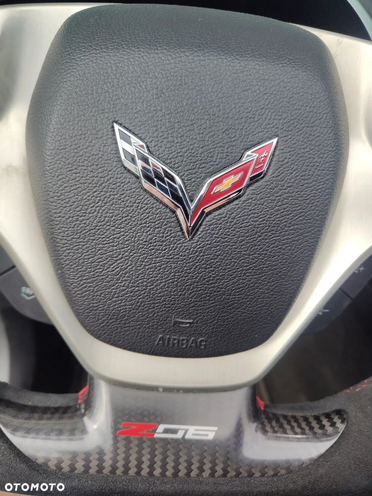 Chevrolet Corvette - 18