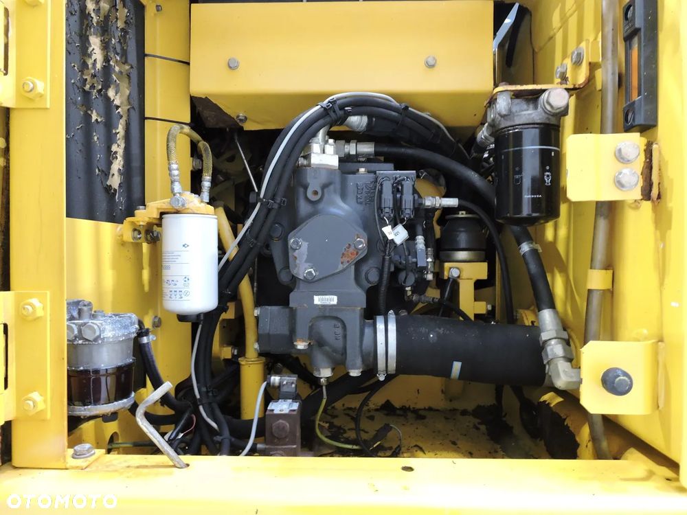 Komatsu PW130 - 16