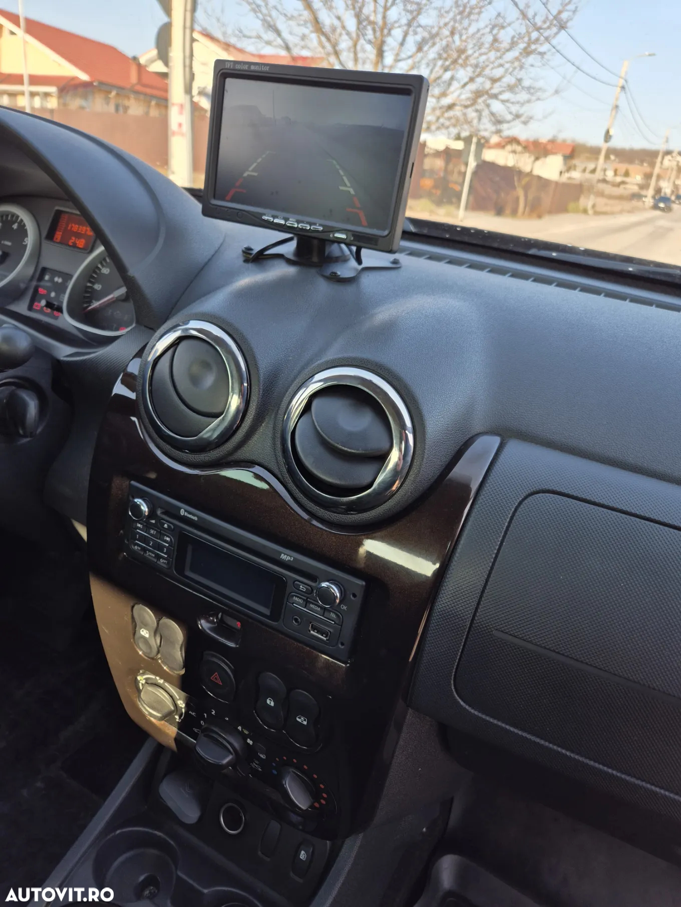 Dacia Duster 1.6 4x2 Prestige - 6